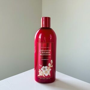 Bath & Body Works Japanese Cherry Blossom Shampoo